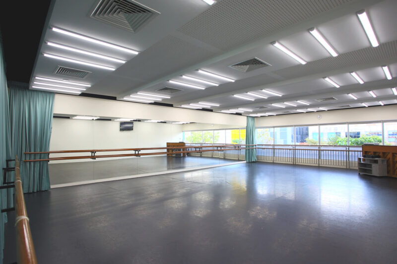 Crestar-Studio-Rental-02
